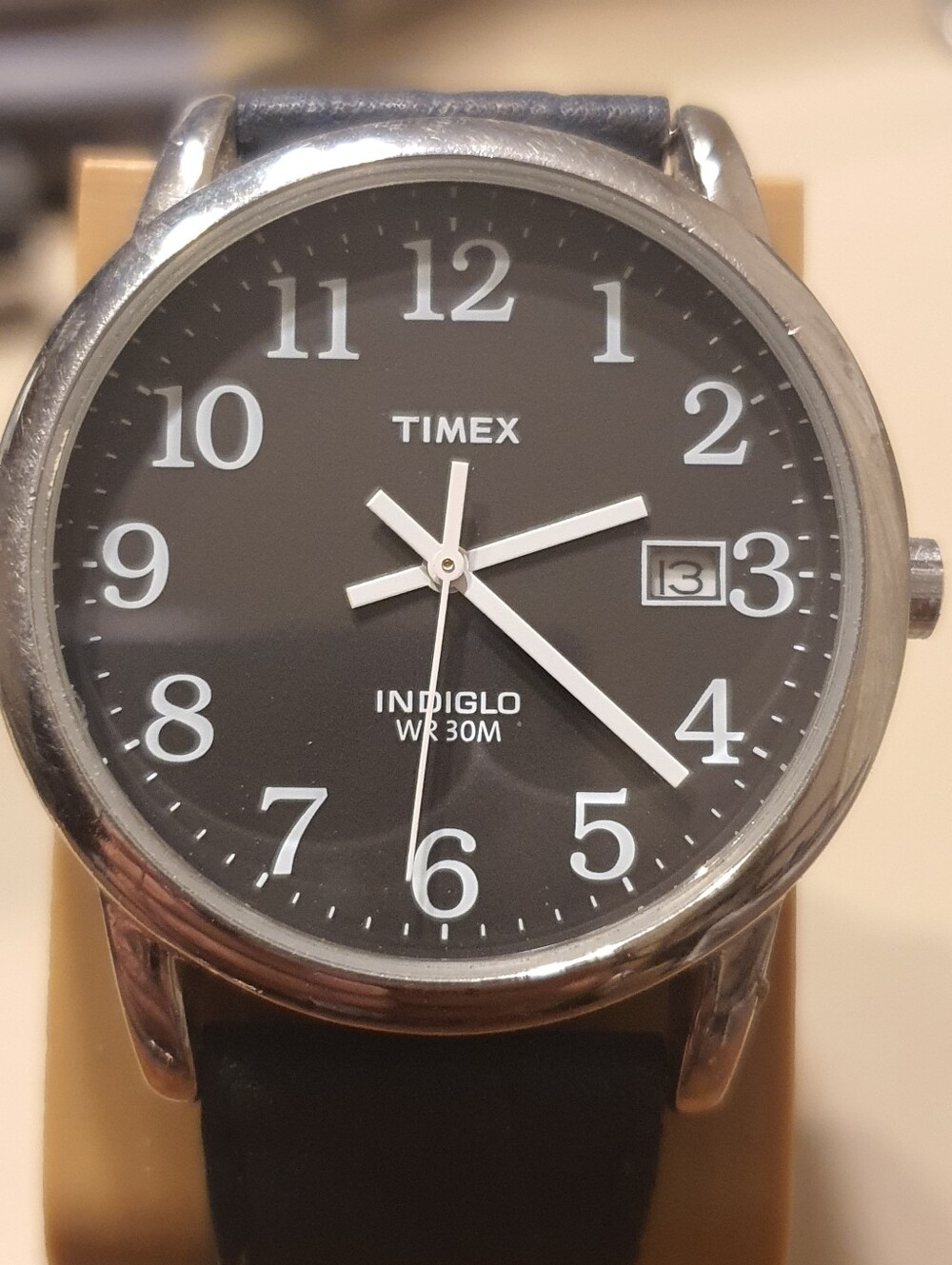 Vtg Timex Indiglo Silver/Black Leather Men's Watch w/Date